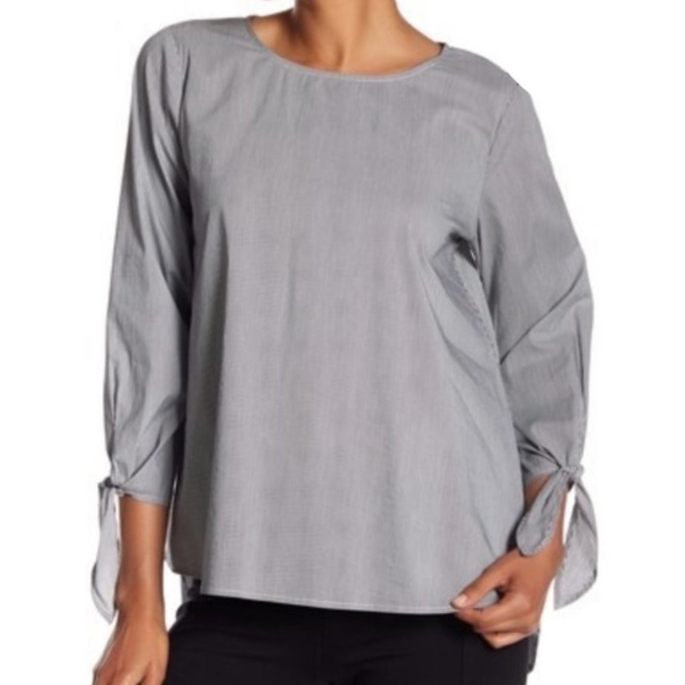 ❤️‍🔥 NWT Vince Camuto Black Pinstripe Tie Sleeve Blouse